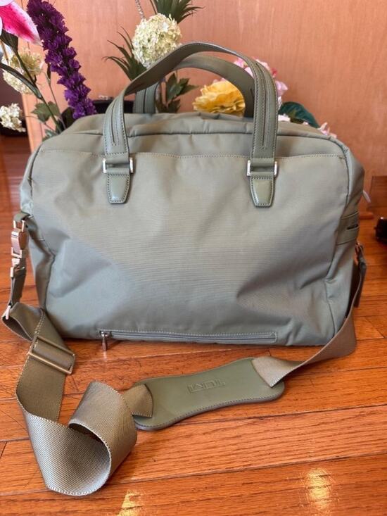 Tumi Ballistic Nylon w/ Leather Trim Tote 16 Tumi Ballistic Nylon w/ Leather Trim Tote 16\